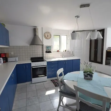 Apartment Seaside Tolo